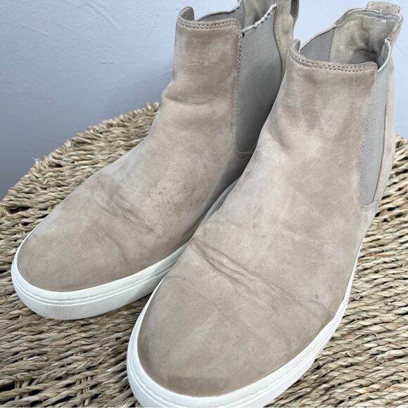 VINCE Suede Leather High Top Sneakers Womens Size 6.5 Scandi Beigecore Normcore - Picture 5 of 10